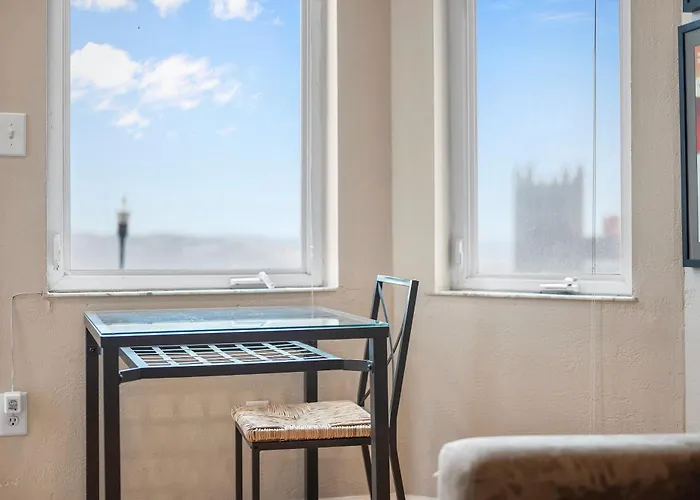 Charming Studio-panoramic View-your Sanctuary * Pittsburgh