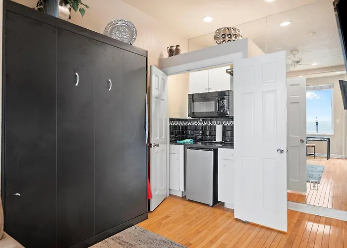 Apartment Charming Studio-panoramic View-your Sanctuary